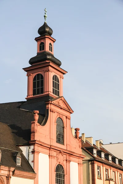 Iglesia histórica en Frankfurt am Main —  Fotos de Stock