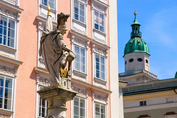 Историческая архитектура Зальцбурга — стоковое фото