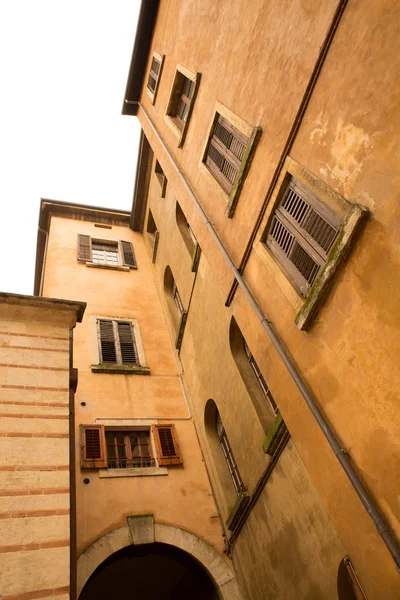 Architettura storica a Verona — Foto Stock