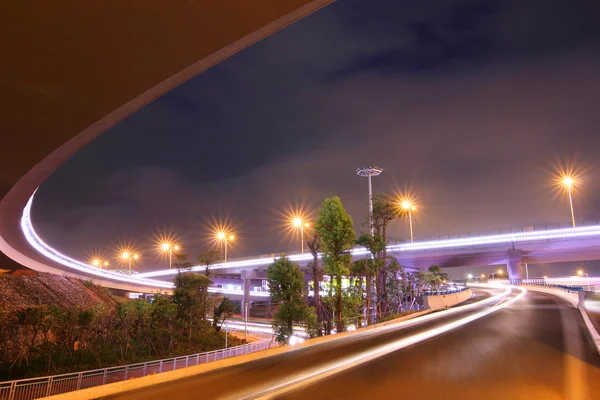 Nachtzicht op de brug — Stockfoto