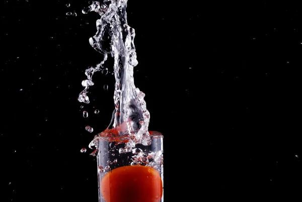 Tomato and cups — Stock Photo, Image