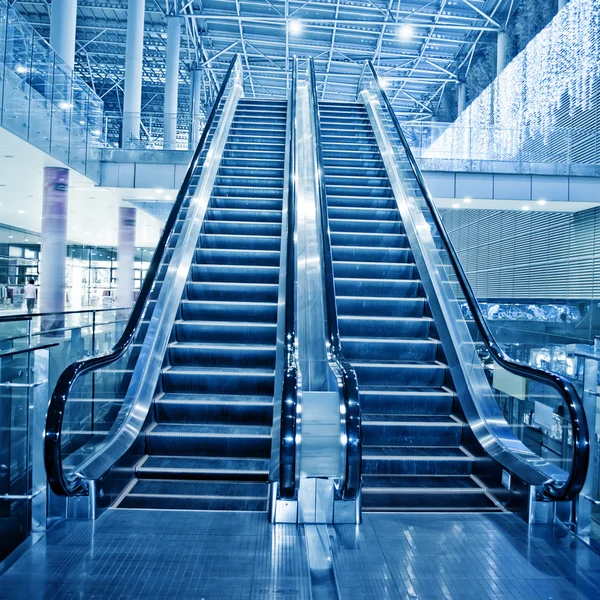 Escalera mecánica — Foto de Stock