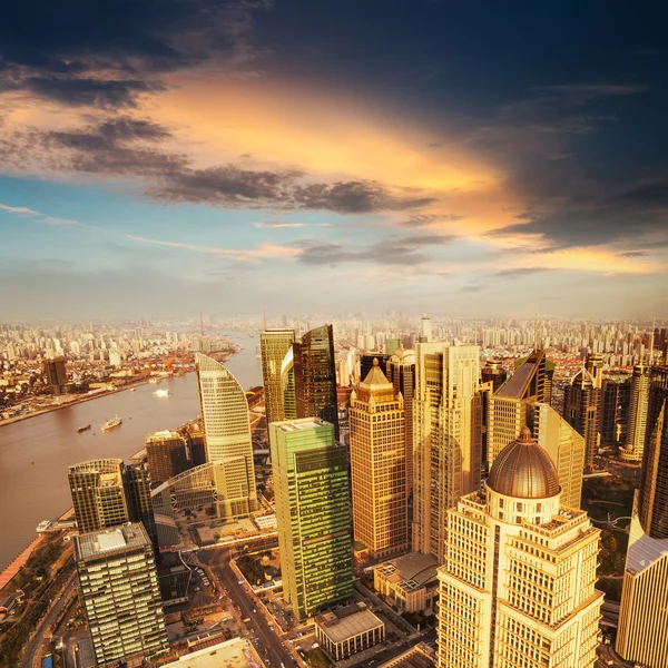 Shanghai Pudong Skyline bei Sonnenuntergang — Stockfoto