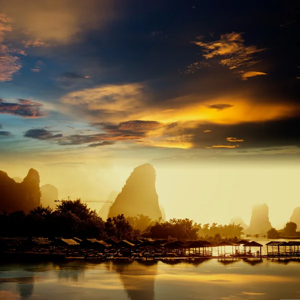 Pôr do sol landscpae de yangshuo — Fotografia de Stock