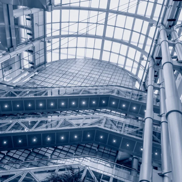 Shopping mall escalator — Stock Photo, Image