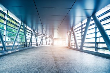 Ofis binasında koridor