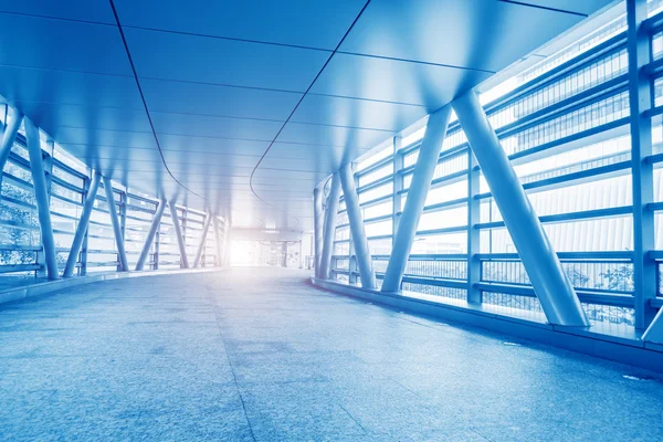 Ofis binasında koridor