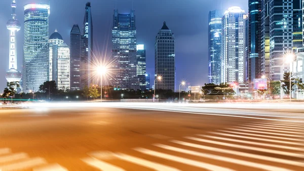 Lätta spår på shanghai — Stockfoto