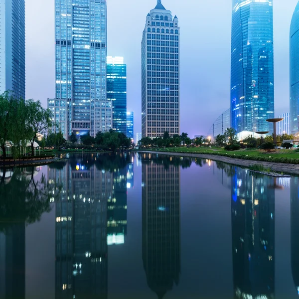 Edificio de oficinas — Foto de Stock