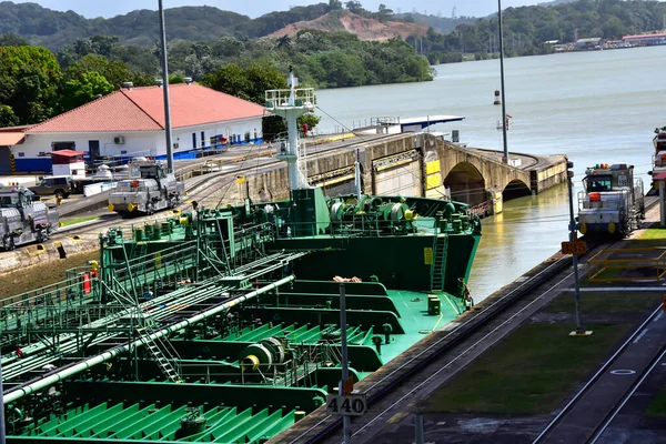 Going Pedro Miguel Locks Panama Canal — Photo