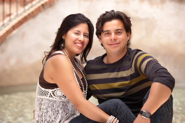 Happy Attractive Hispanic Couple At The Park — Stock Photo, Image