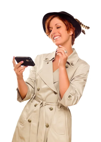 Sorrindo jovem mulher segurando telefone celular inteligente no branco — Fotografia de Stock