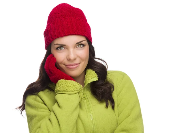 Sorrindo misto raça mulher vestindo chapéu de inverno e luvas — Fotografia de Stock