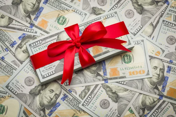 Wrapped Newly Designed U.S. One Hundred Dollar Bills — Stock Photo, Image