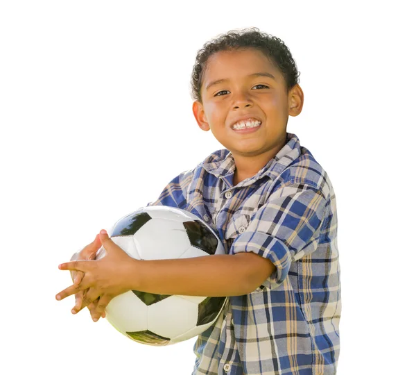 Mischlingsjunge hält Fußballball auf weißem Grund — Stockfoto