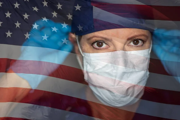 Γιατρός Νοσοκόμα Φορώντας Ιατρική Μάσκα Προσώπου Και Scrubs Ghosted Αμερικανική — Φωτογραφία Αρχείου