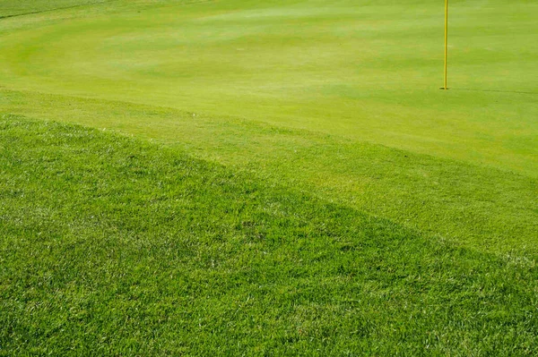 Campo Golf Con Césped Escénico Verde Franja — Foto de Stock