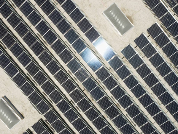 Aerial View Solar Panels Mounted Roof Large Industrial Building Warehouse — Stock Fotó