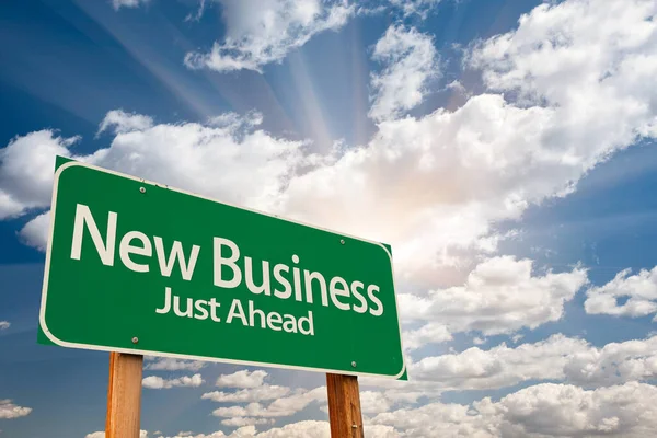 New Business Green Road Sign Sunny Dramatic Clouds Sky — Foto de Stock