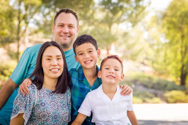 Outdoor Portrait Mixed Race Chinese Caucasian Family — Fotografia de Stock