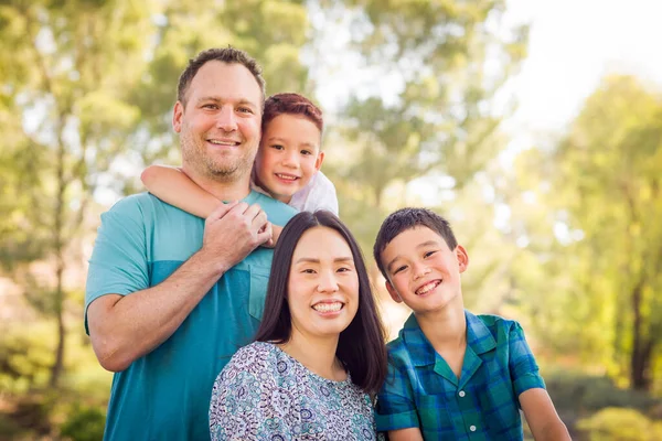 Outdoor Portrait Mixed Race Chinese Caucasian Family — Fotografia de Stock