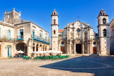 havana katedral güzel bir günde