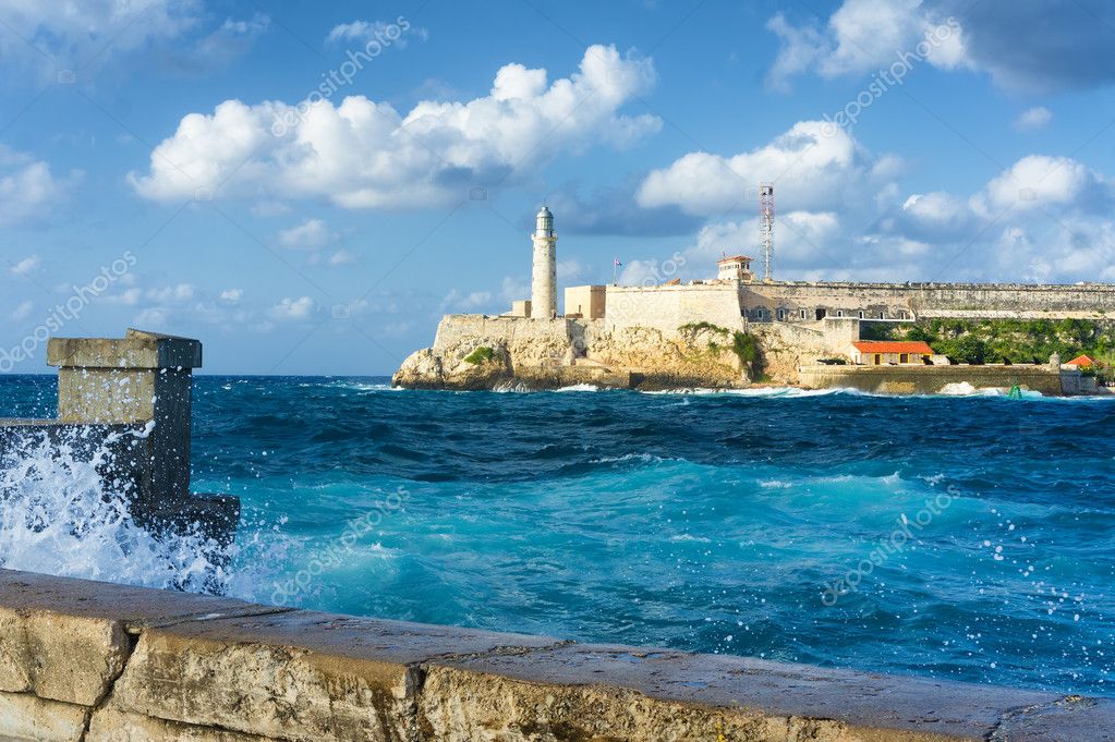 El morro castle havana harbor hi-res stock photography and images - Alamy