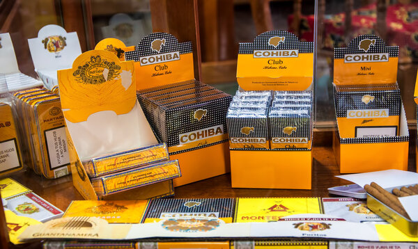 Авторские кубинские сигары на продажу в Гаване
