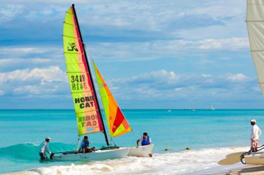 varadero Küba plaj yelken turist