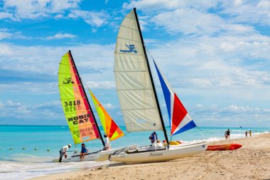 varadero Küba plaj yelken turist