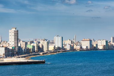 denize bakan havana manzarası