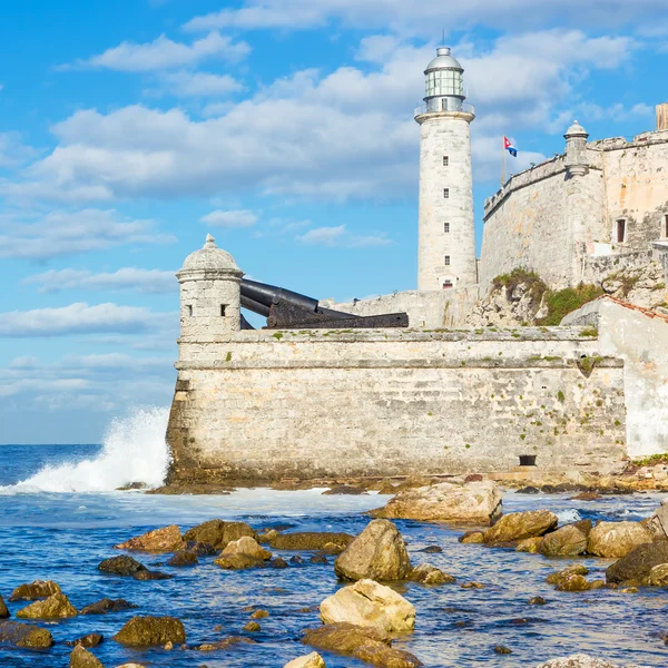 Fyren och fästning av el morro i Havanna — Stockfoto