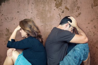 Boşanma, problemleri - genç çift birbirinize kızgın