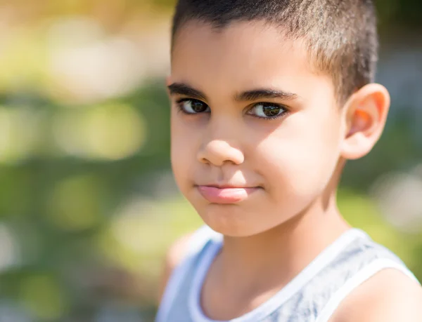 Portret dziecka łaciński — Zdjęcie stockowe
