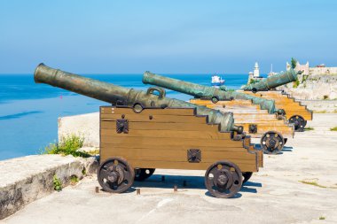 Havana'daki eski İspanyol toplar