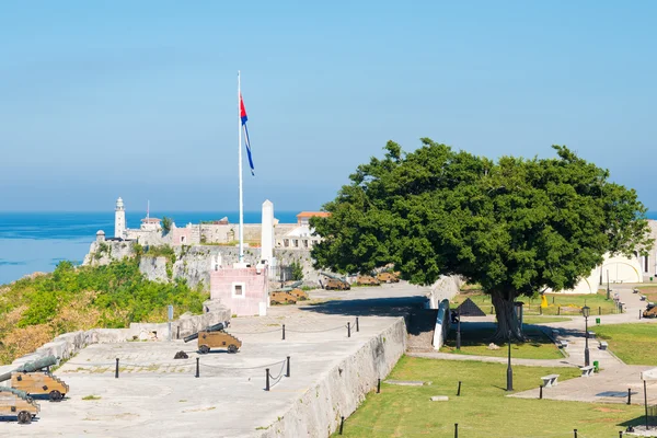 View of the old spanish castles facing Havana — Stock Photo, Image