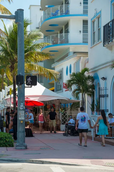 Арт-деко архітектура в ocean drive в Південній пляжі, Майамі — стокове фото