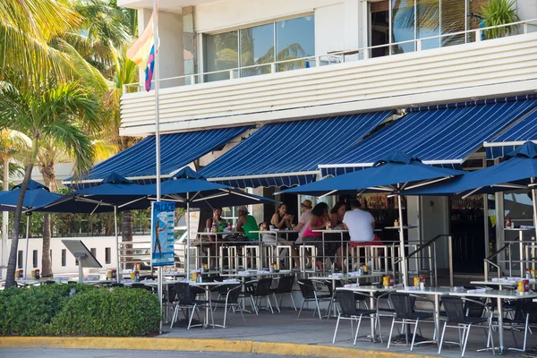 Art Deco architecture at Ocean Drive in South Beach, Miami — Stock Photo, Image