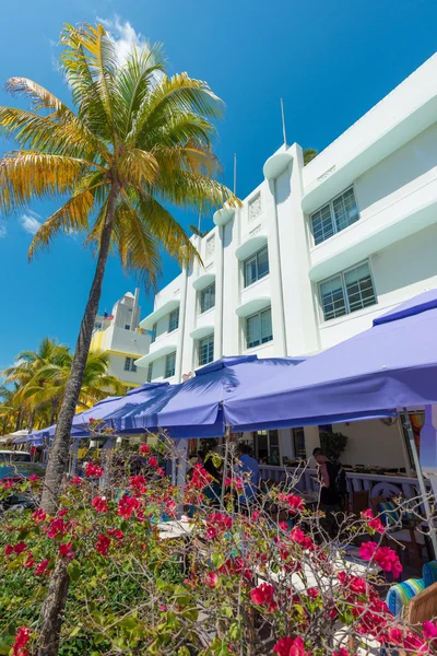 Architektury art deco na ocean drive w south beach, miami — Zdjęcie stockowe