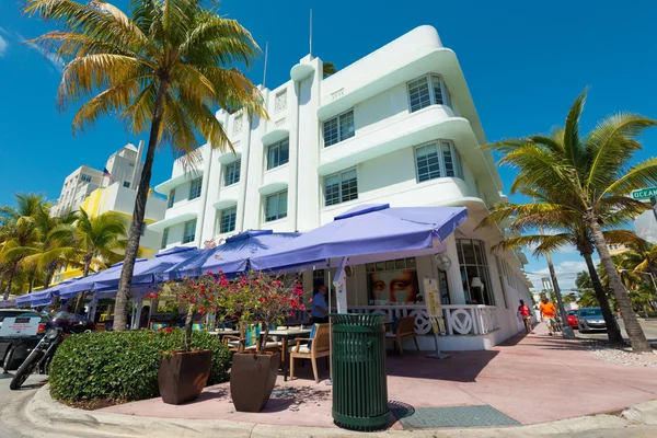 Art Deco architecture at Ocean Drive in South Beach, Miami — Stock Photo, Image