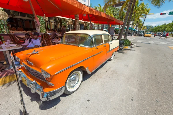 Art Deco architecture at Ocean Drive in South Beach, Miami — Stock Photo, Image