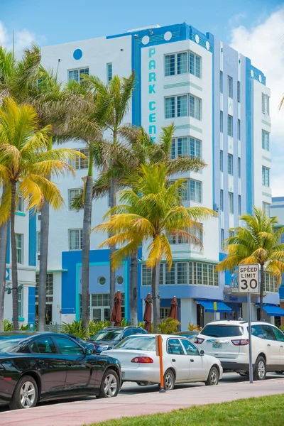 Архитектура в стиле ар-деко в Ocean Drive в Саут-Бич, Майами — стоковое фото