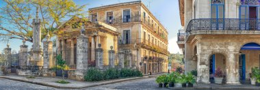 edificios coloniales de la Habana viejaEski Havana'da sömürge binaları