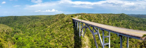 Panoramic View Yumuri Valley Bacunayagua Bridge Cuba — Stock fotografie