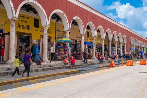 Merida México Agosto 2022 Mercado Rua Vendendo Roupas Produtos Tradicionais — Fotografia de Stock