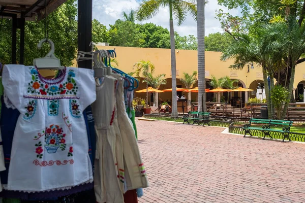 Merida Mexico August 2022 Santa Lucia Park Surrounded Restaurants Shops — 图库照片