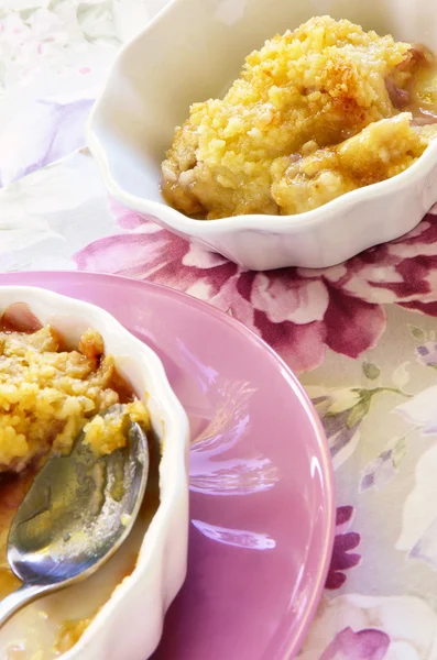 Rhubarb crumble — Stock Photo, Image