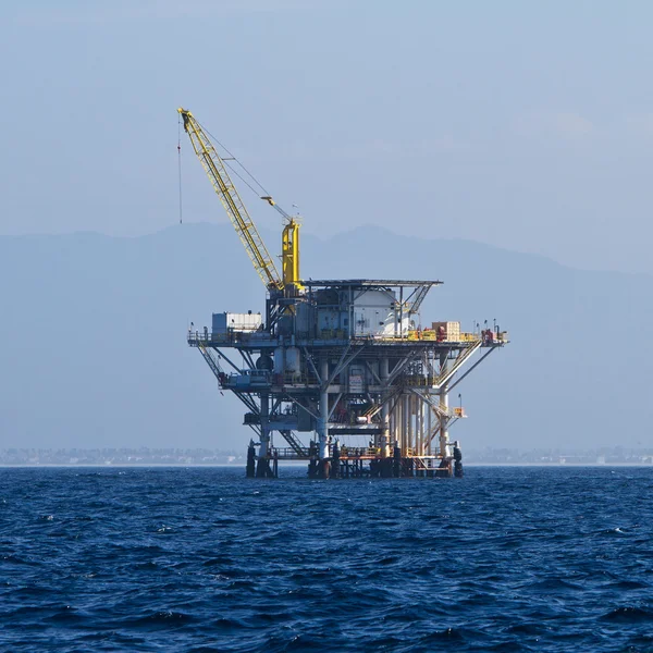 Güney Kaliforniya sahillerinde, ventura ve channel Adaları arasında oradan büyük Pasifik Okyanusu offshore petrol sondaj