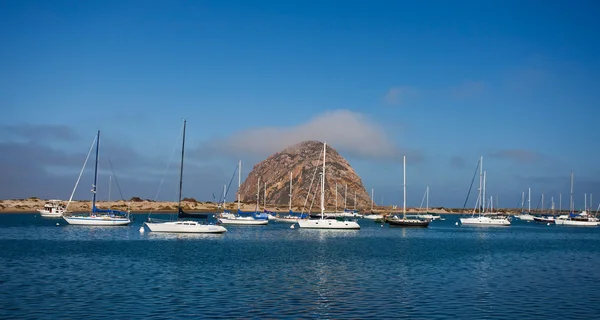 Morro rock en morro bay, big sur, Californië, Verenigde Staten — Stockfoto