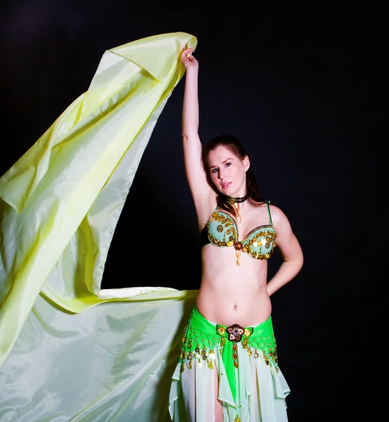 Belly dancer — Stock Photo, Image